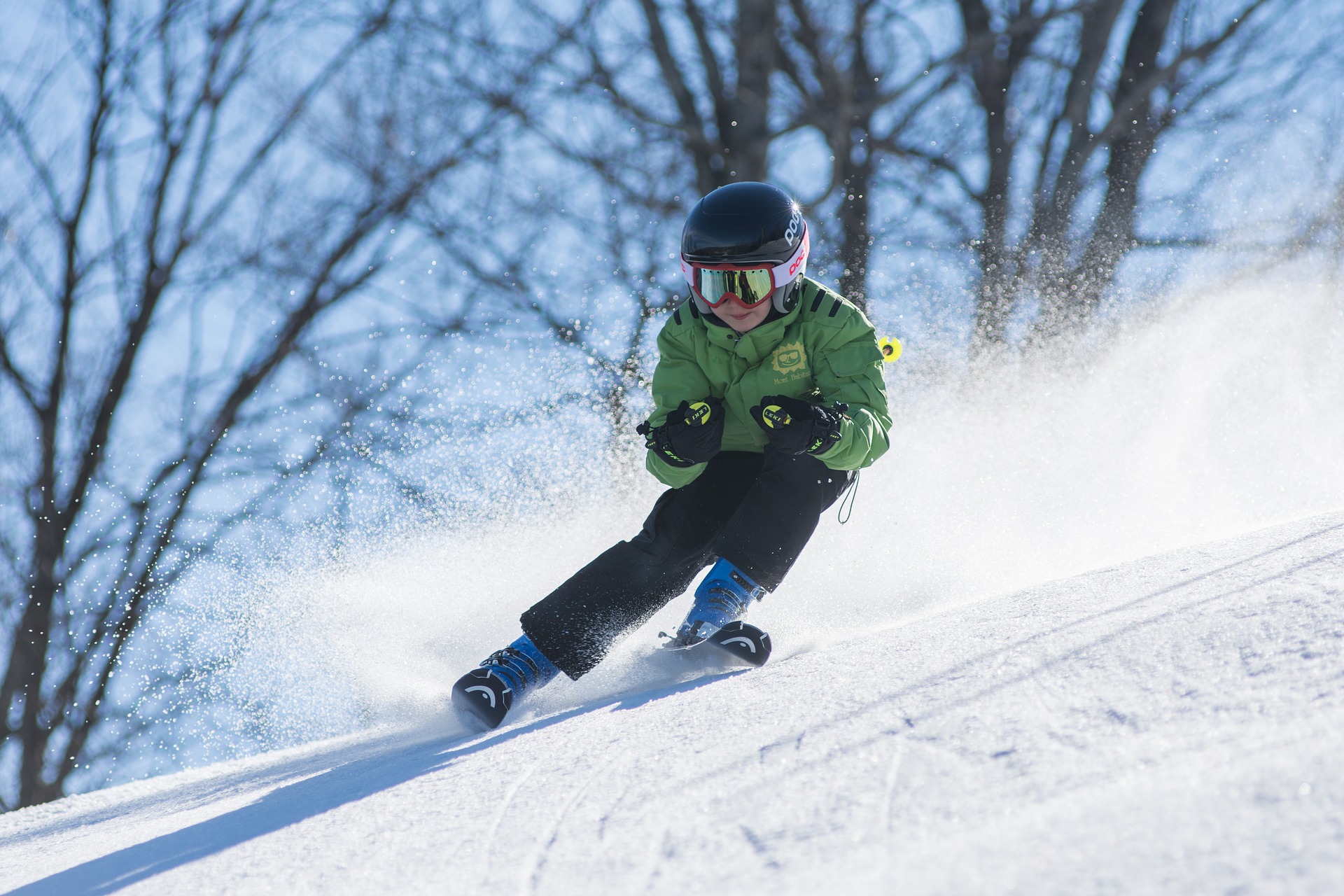 skiing skiing